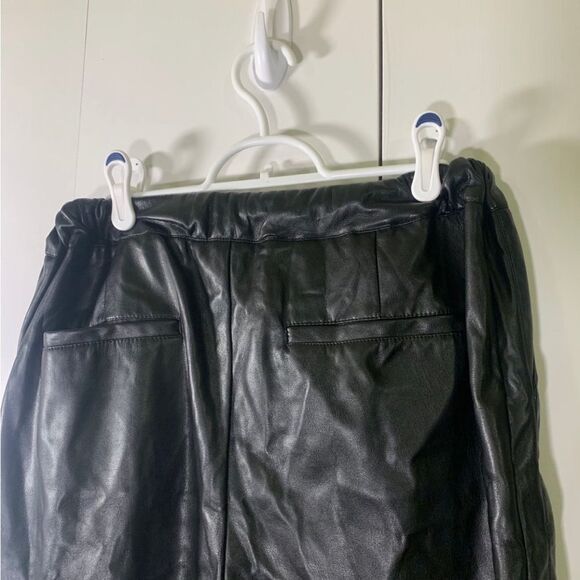 Velvet Heart Medium Black Leather Pants - Picture 5 of 5